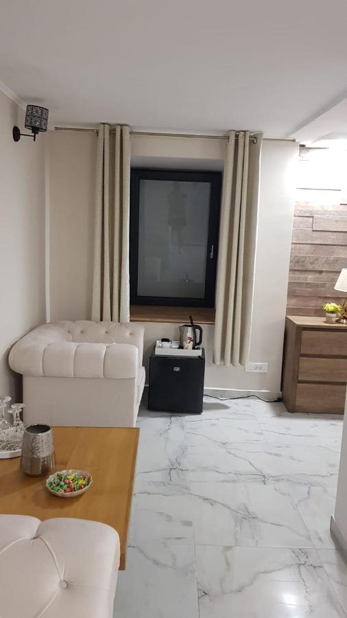 Mini Pool Rooms - Ultracentral - Piscina Cu Hidromasaj Oradea Dış mekan fotoğraf
